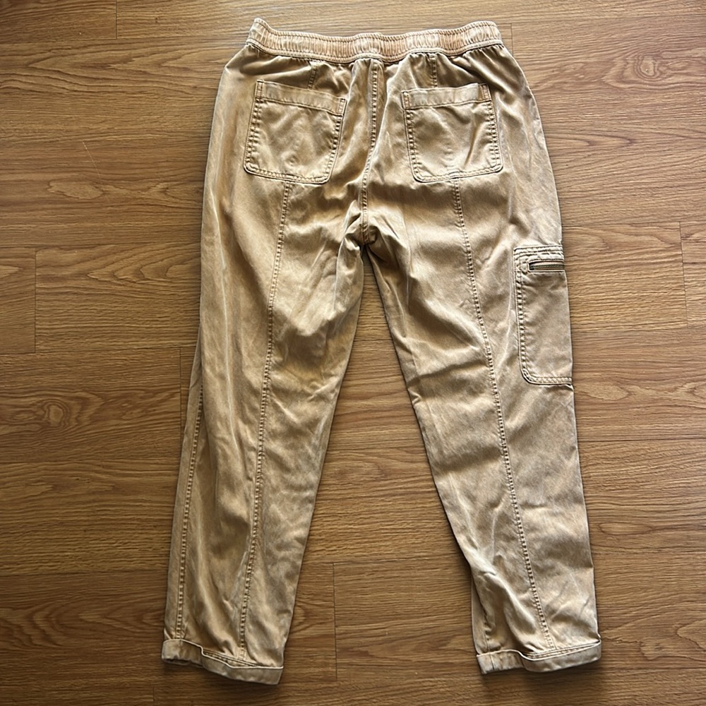 Nicole Miller Tan Cargo Pants Relaxed Fit - Picture 3 of 5